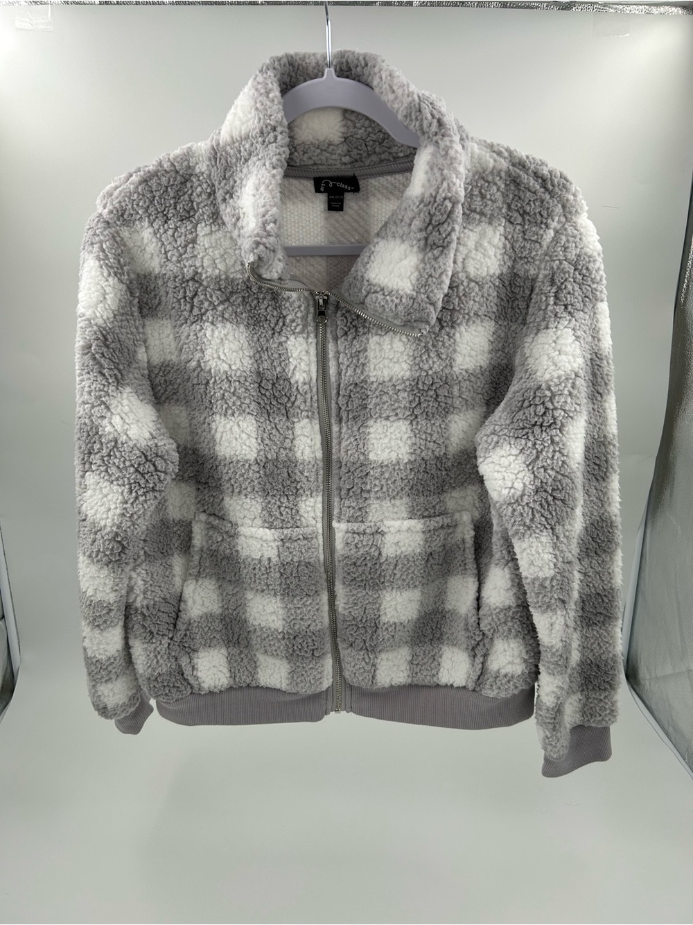 art class Gray and White Plaid Sherpa Zip-Up Sweater.   
Size XXL (Juniors)